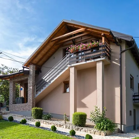 Apartment Sara Rakovica Exterior photo